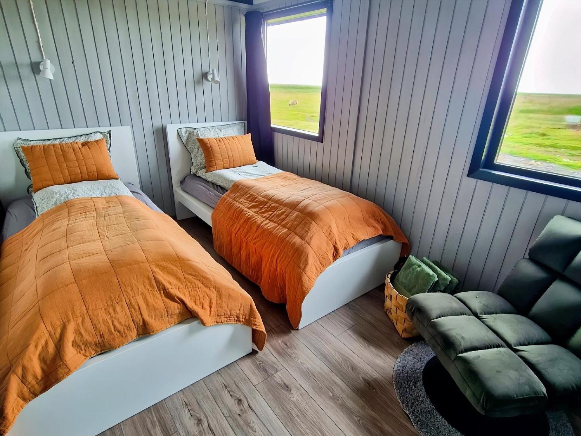 Green Farm Stay With Private Hot Tub Hvolsvöllur Exterior foto